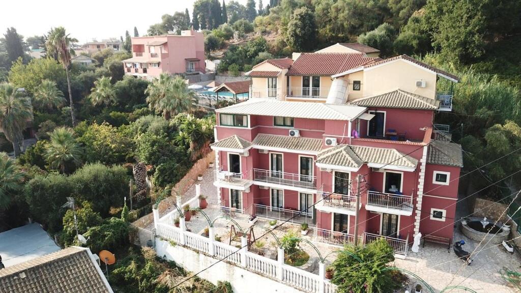 Corfu Hotel Apartments Benitses  Esterno foto